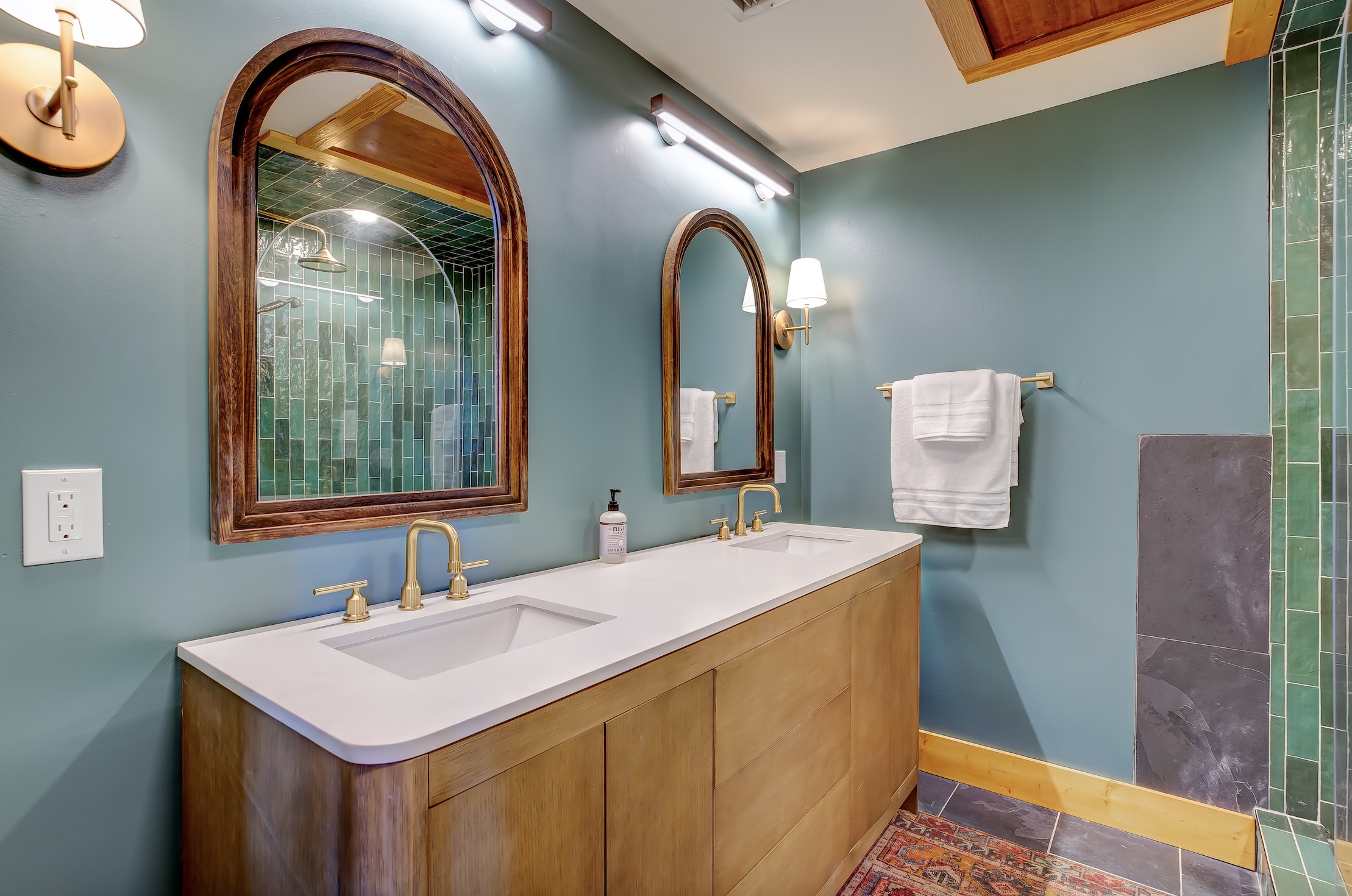 Loft Retreat - Best Location Downtown Knoxville photo 3
