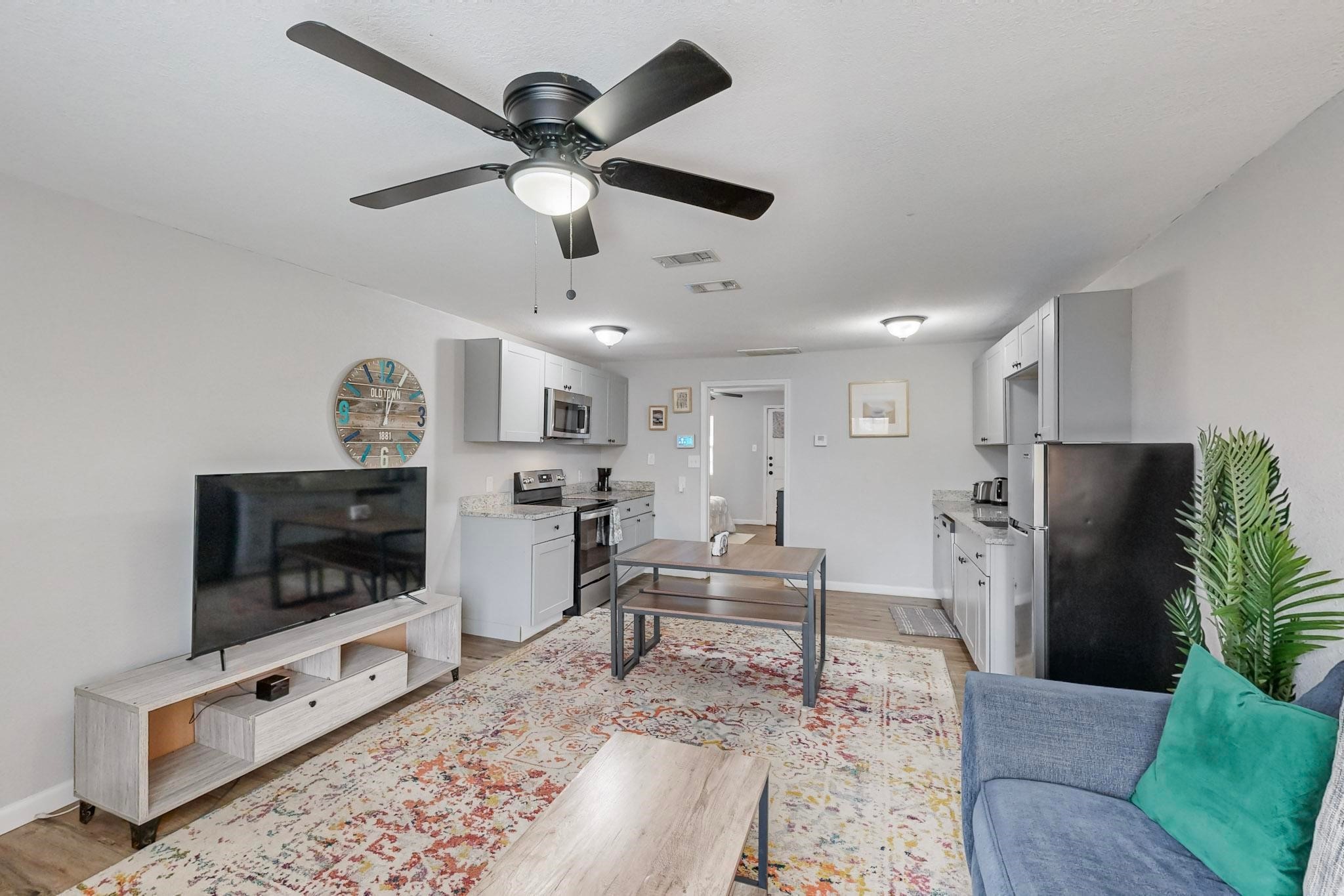 1 Bedroom - Home for Rent photo 2