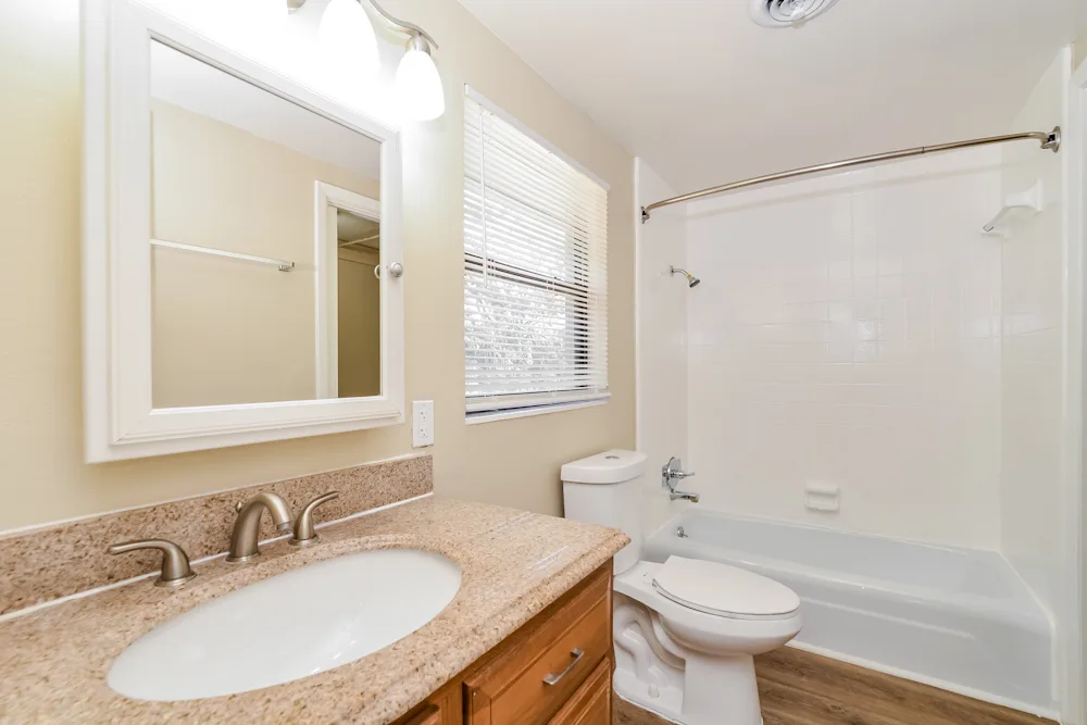 Comfortable 3-Beds, Home in Friendly WP community  photo 5