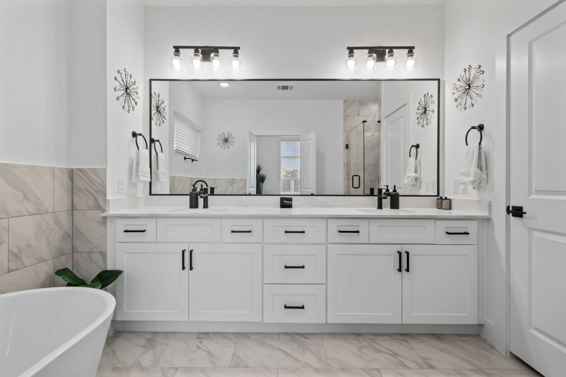 Stylish Downtown Houston Townhome w/ Rooftop  photo 4