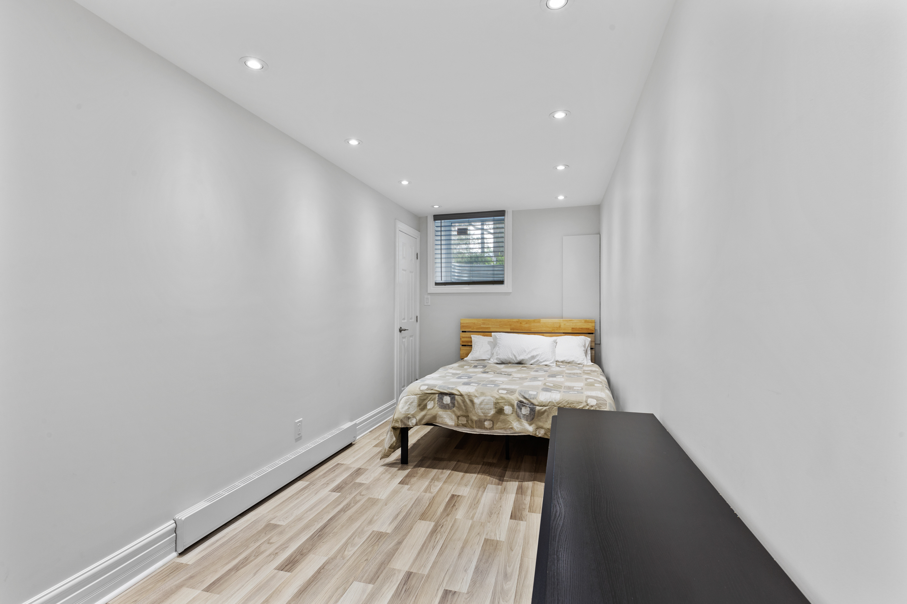 High-End Furnished 1 Bedroom – 2 min to Crémazie  photo 2