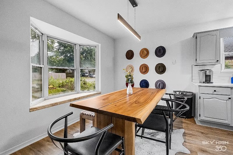 Spacious and cozy home in a quiet neighborhood! photo 2