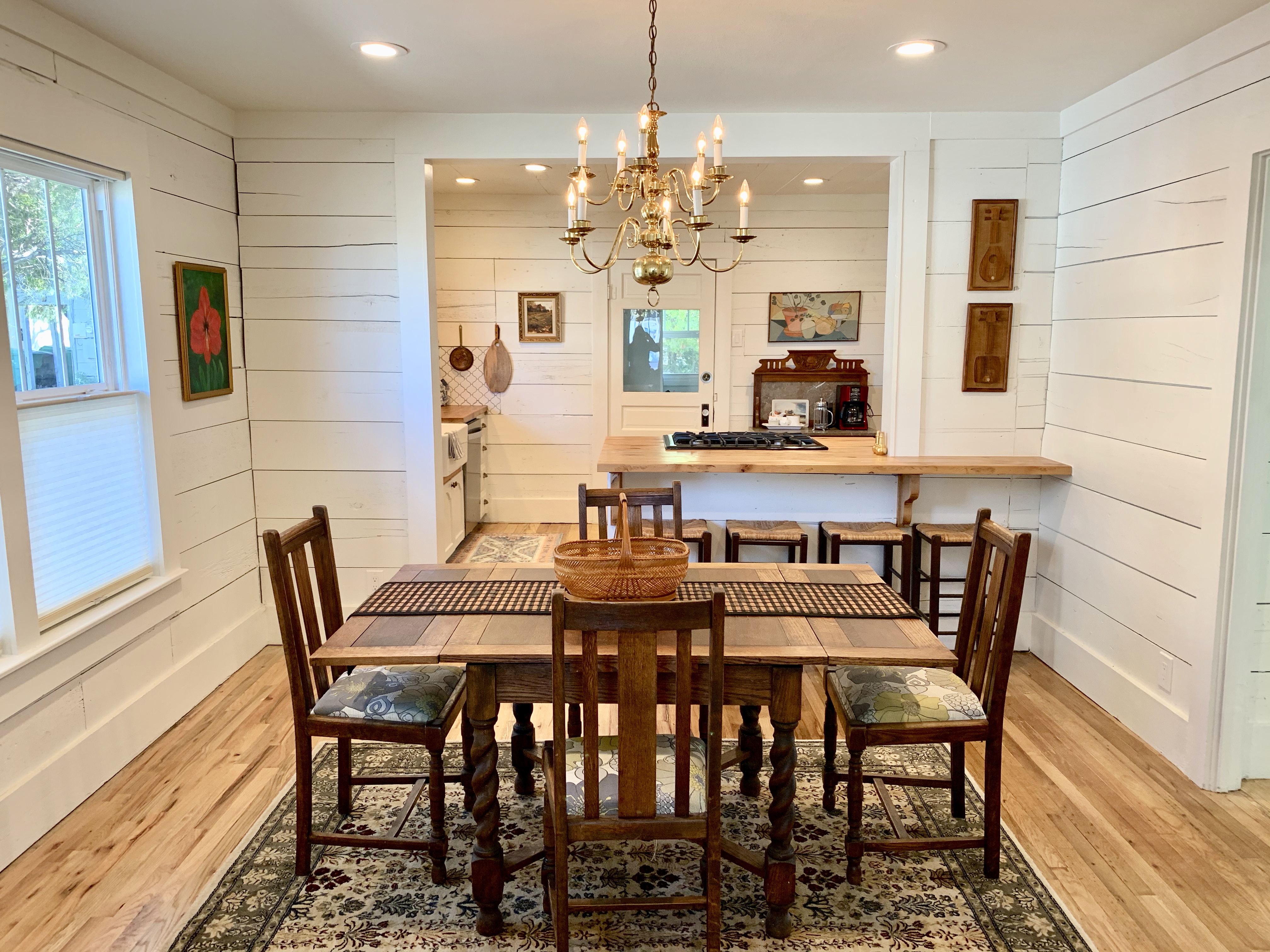 Historic Shiplap Cottage | 1 Mile from Denton Sq photo 4