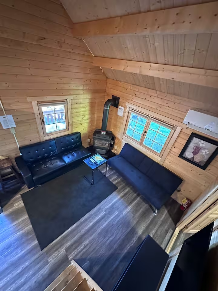 Lakeside Cottage on Horseshoe Lake – 2BR photo 4