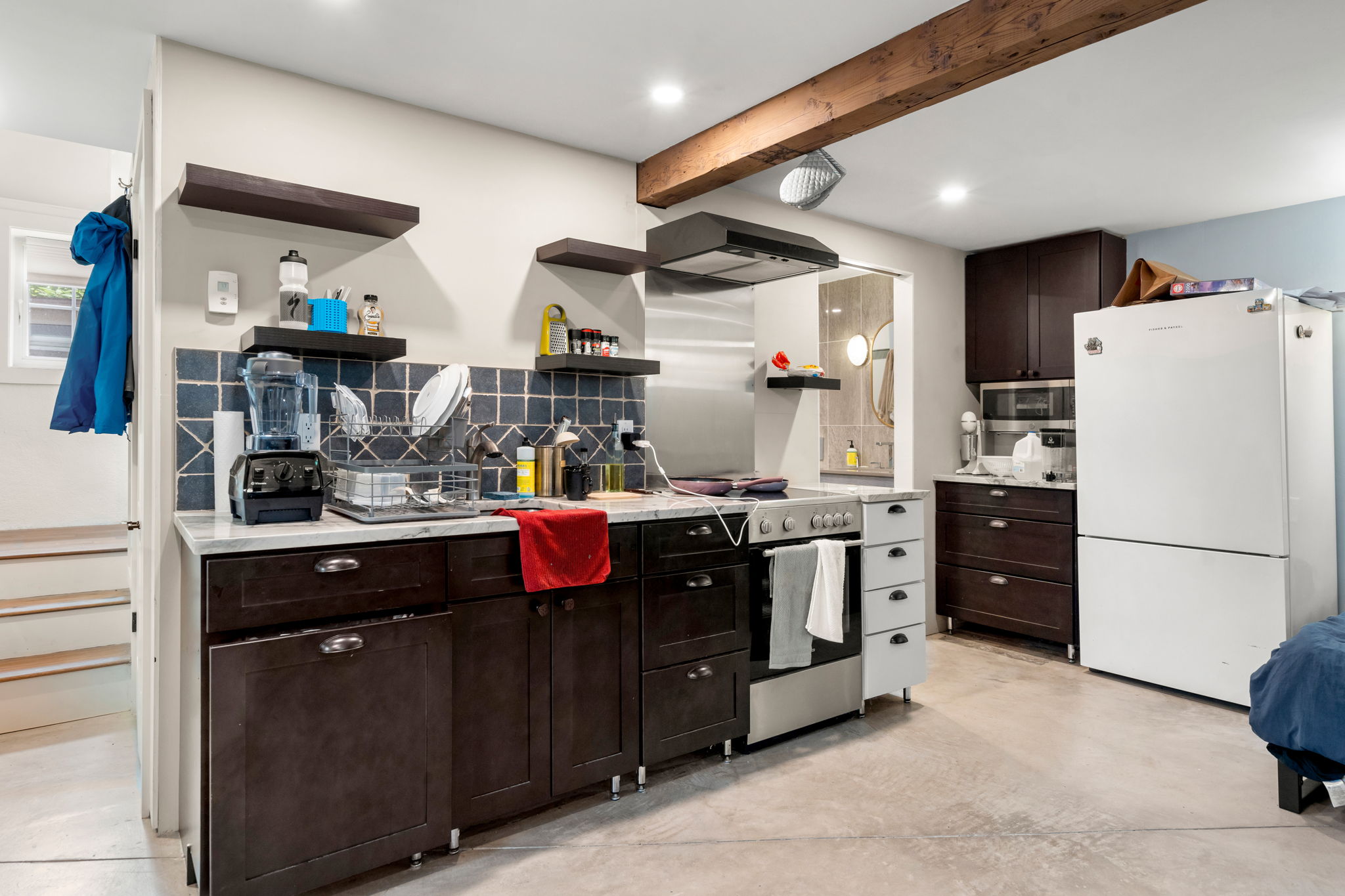 Studio in modern Lexington home photo 3