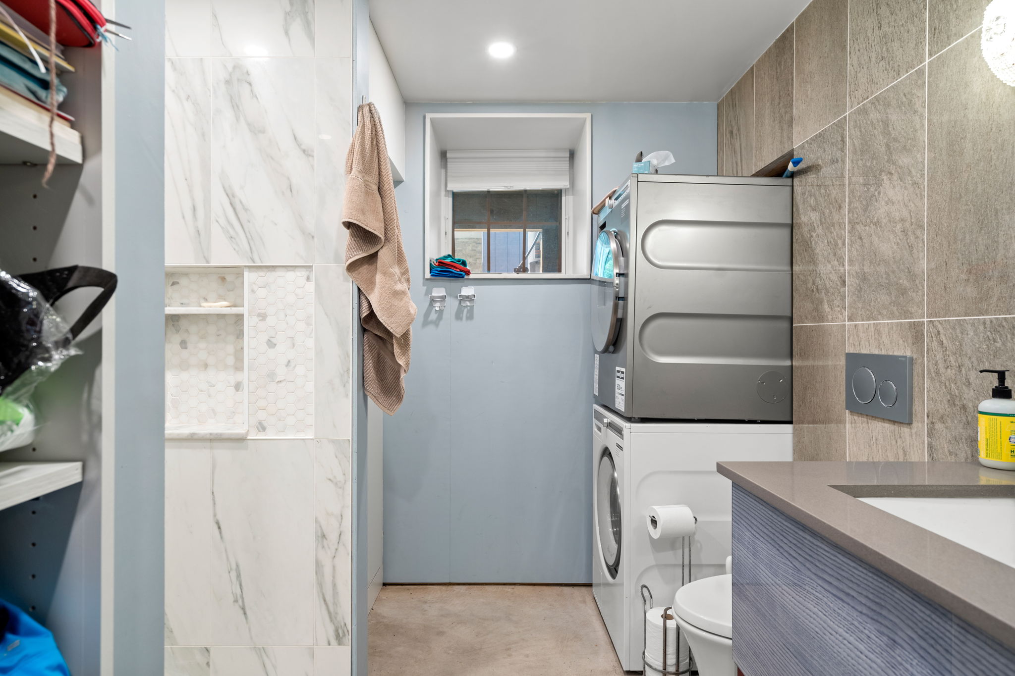 Studio in modern Lexington home photo 5