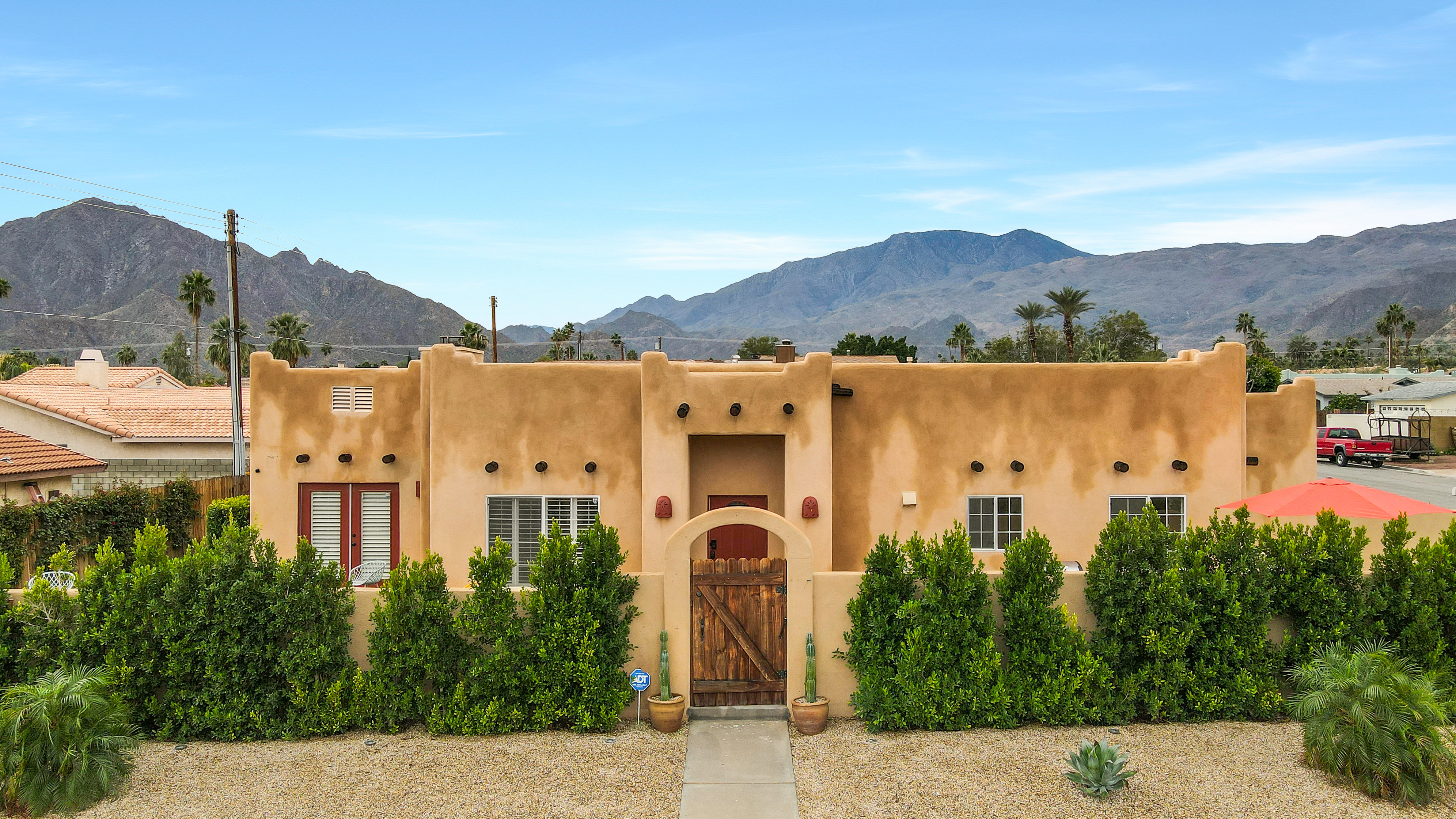 Relaxed living with Mountain View’s, pool & spa photo 3