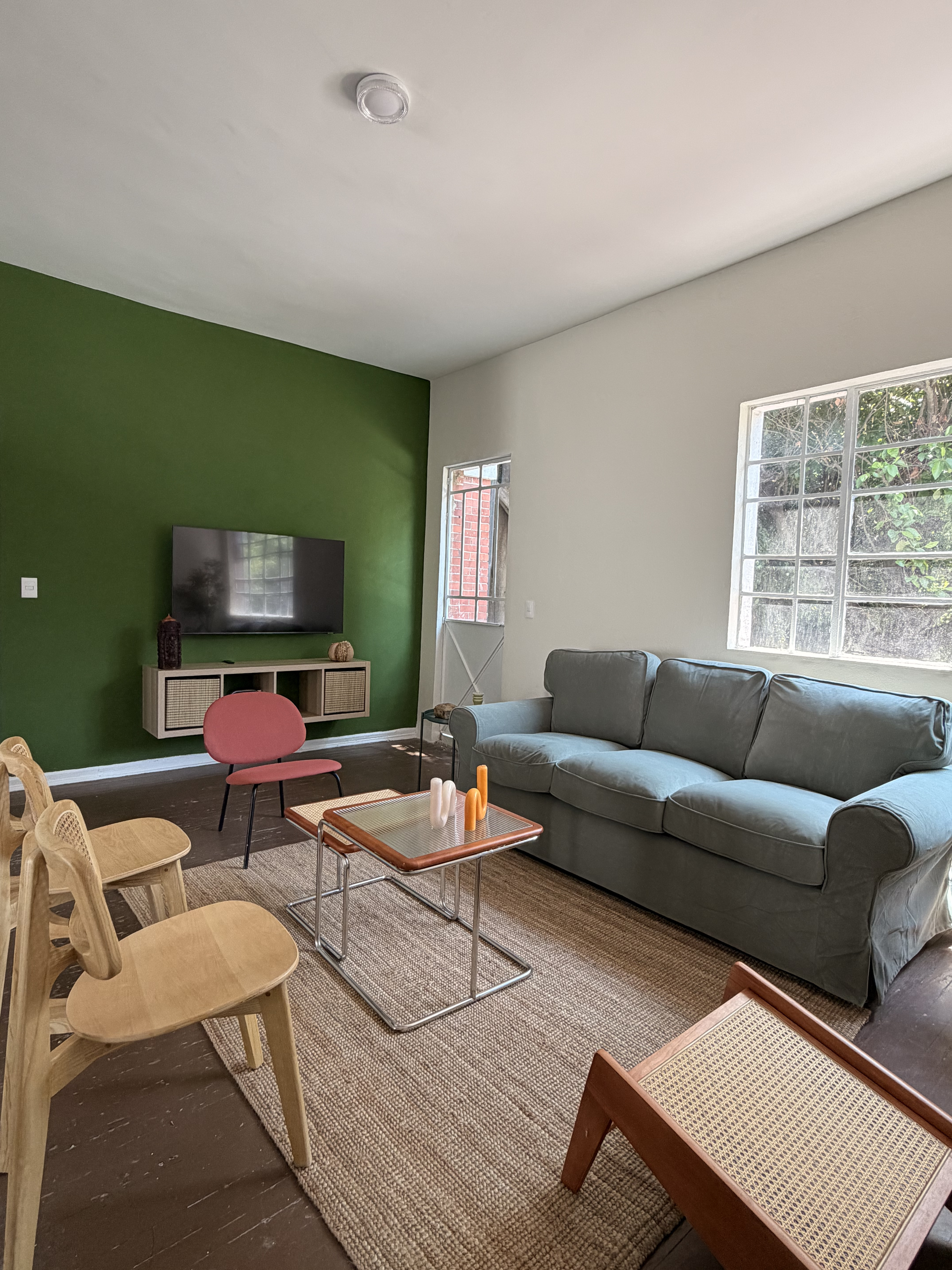 Stunning 3BR/3BA Furnished Apartment with Terrace  photo 4