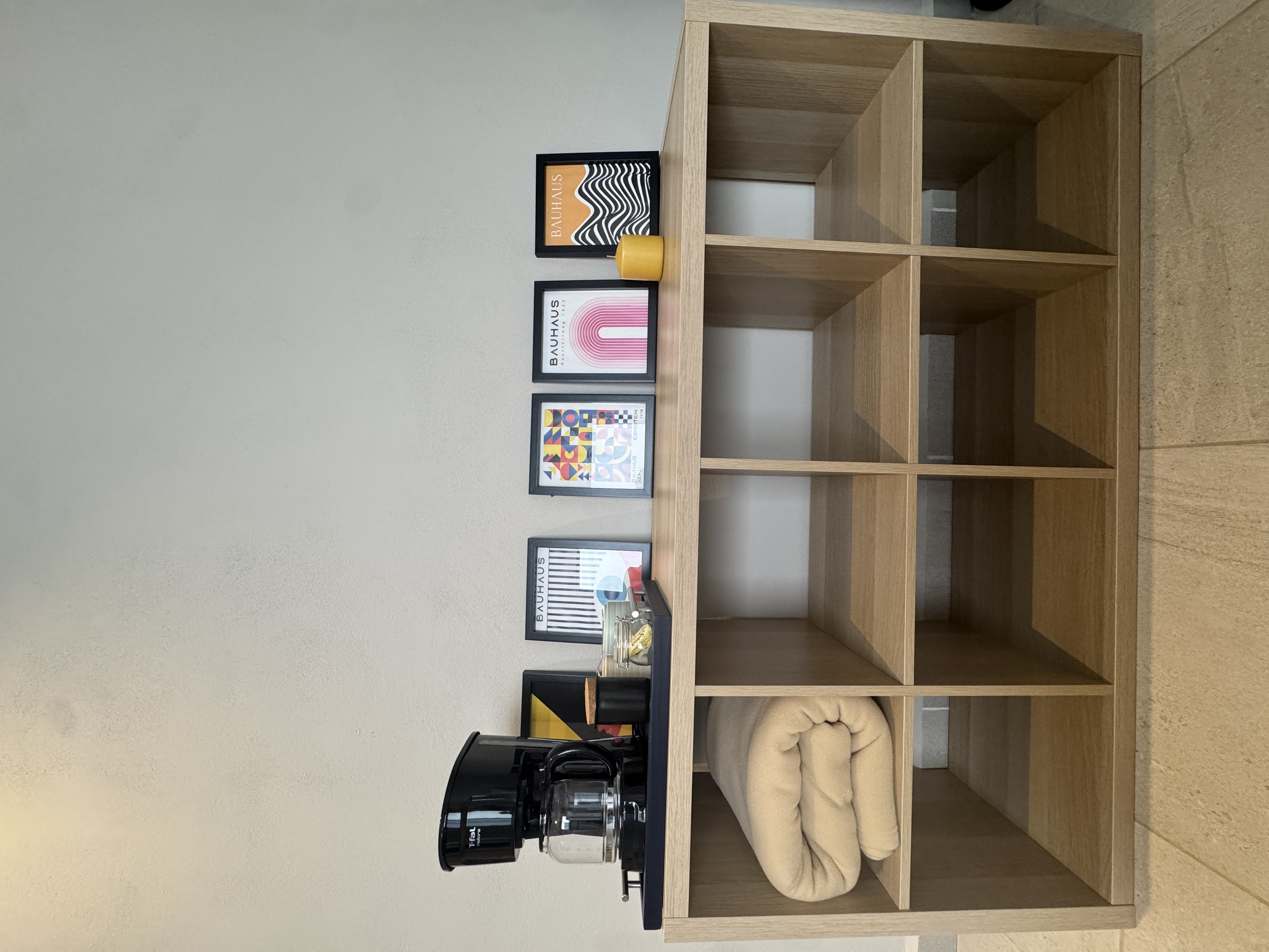 Furnished 1BR with Natural Light & Large Bathroom  photo 2