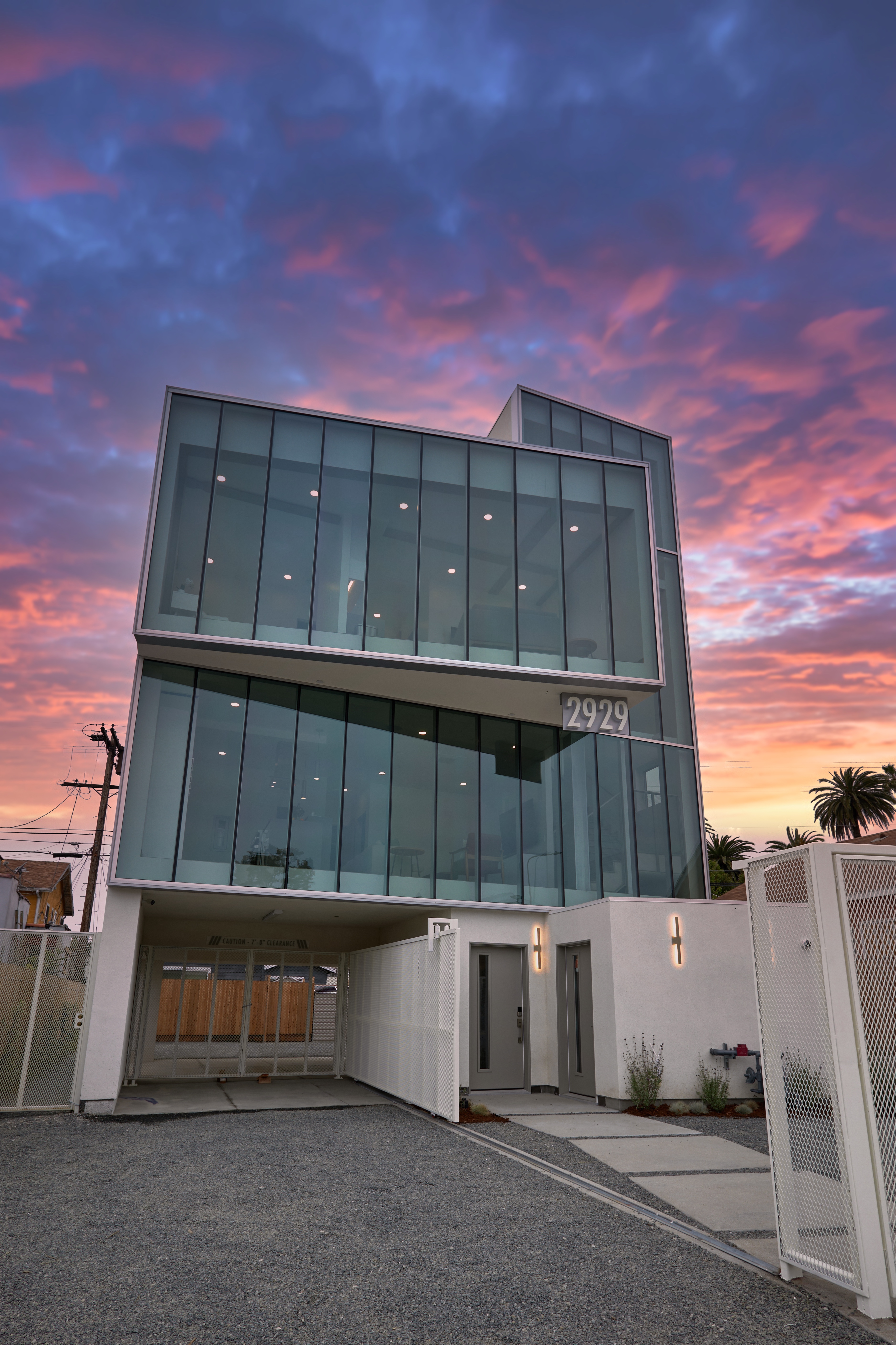 EXCEPTIONAL NEW CONSTRUCTION LUXURY 5 BEDROOM HOME photo 4