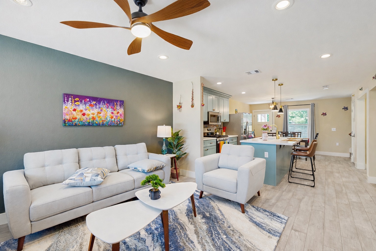 Pristine Retreat Brand New & Stylish photo 2