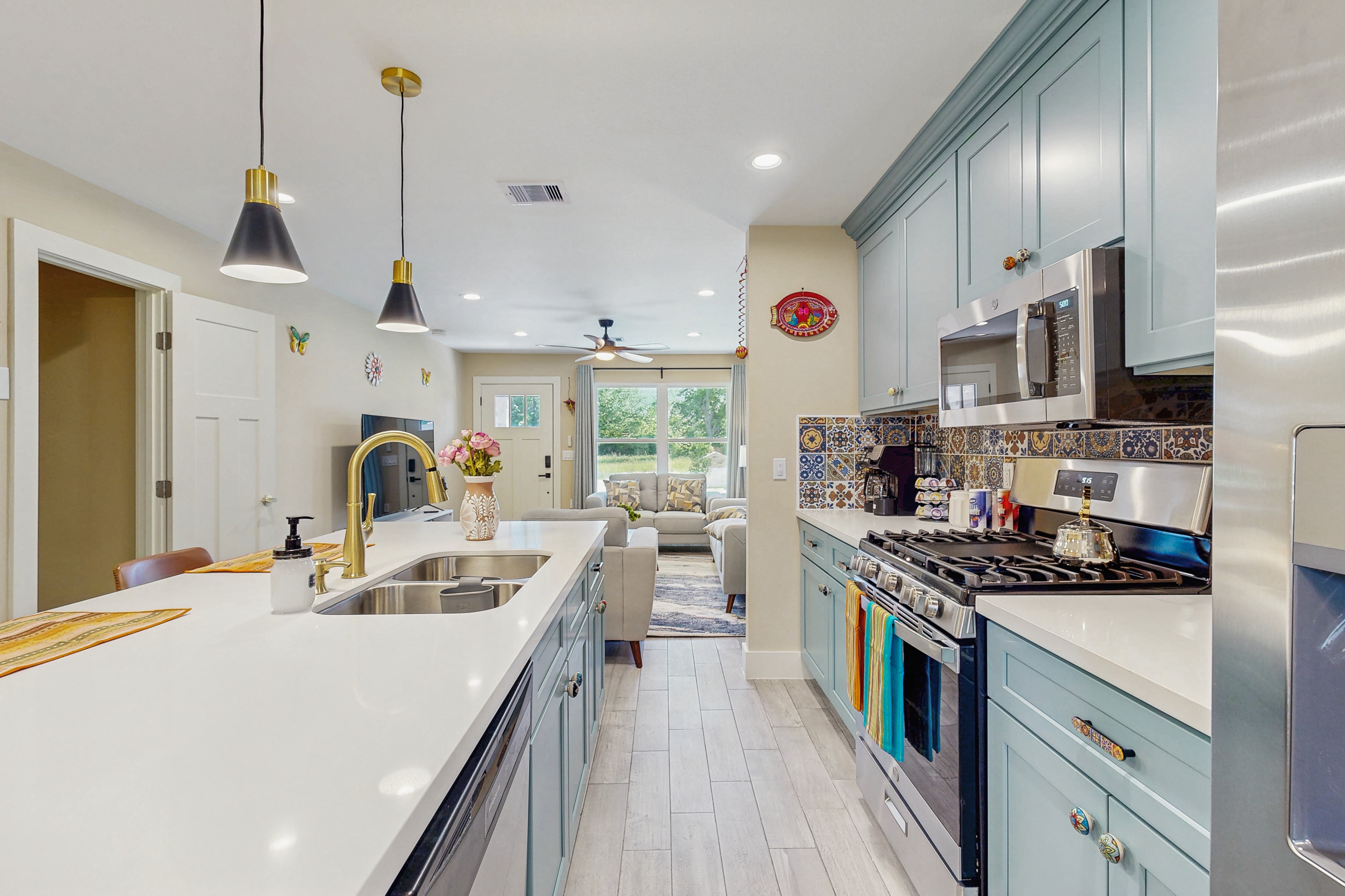 Pristine Retreat Brand New & Stylish photo 3