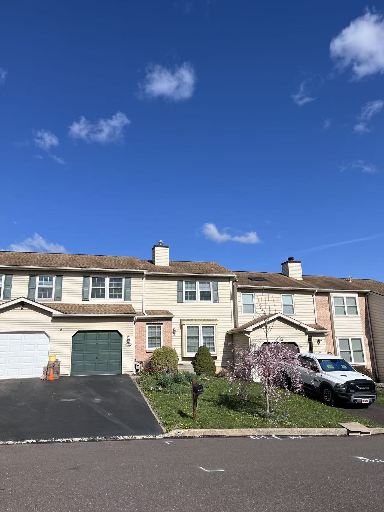 Furnished 3BR Executive Home | Quiet Cul-de-Sac photo 2