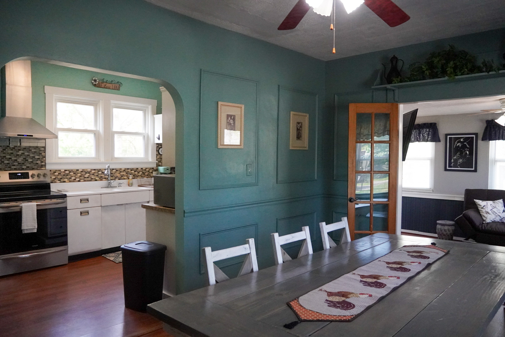 Charming 3 Bed 2.5 Bath Farmhouse in Loveland photo 5