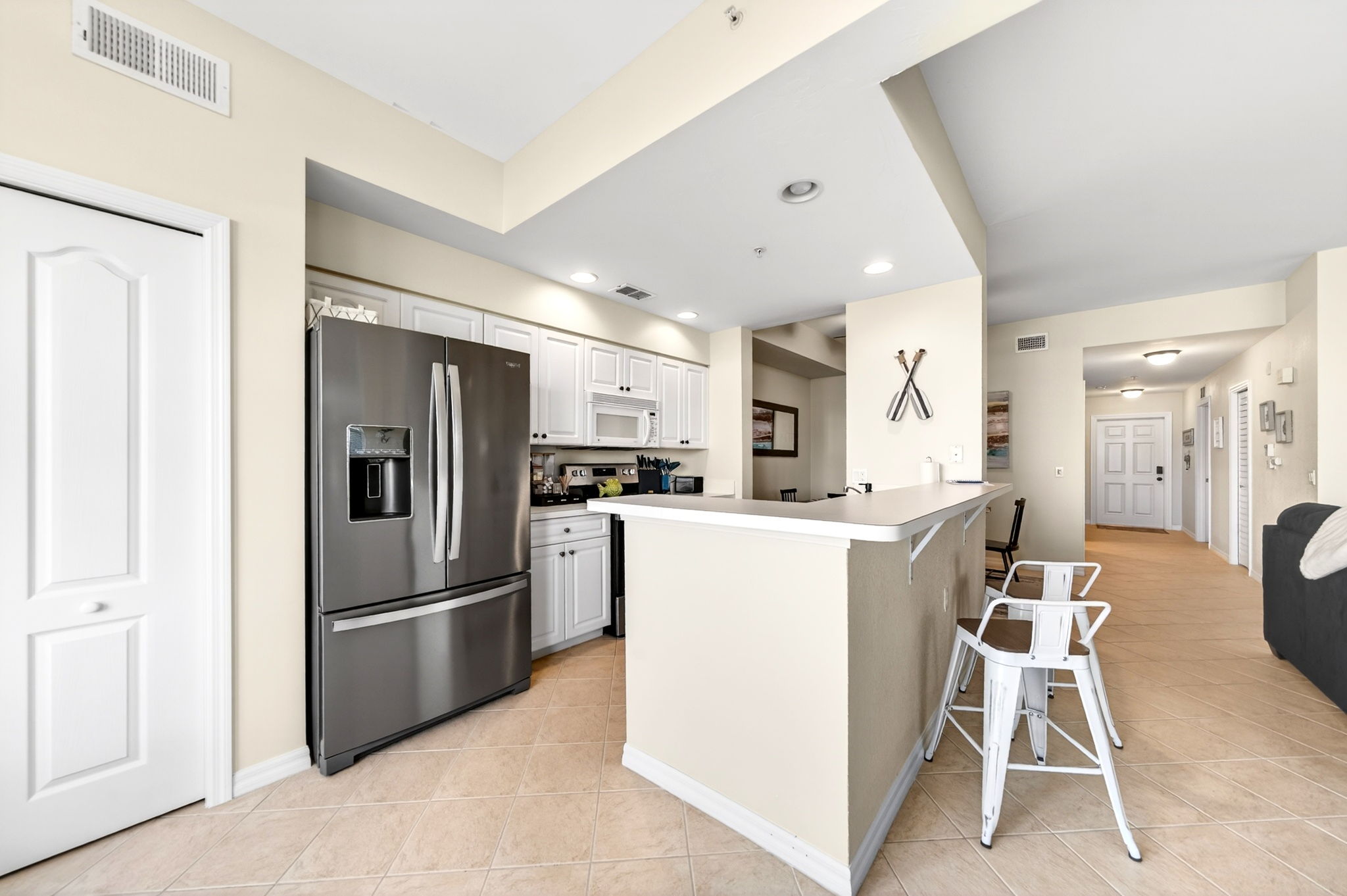 Beautiful Condo in Ft. Myers close to beach photo 5