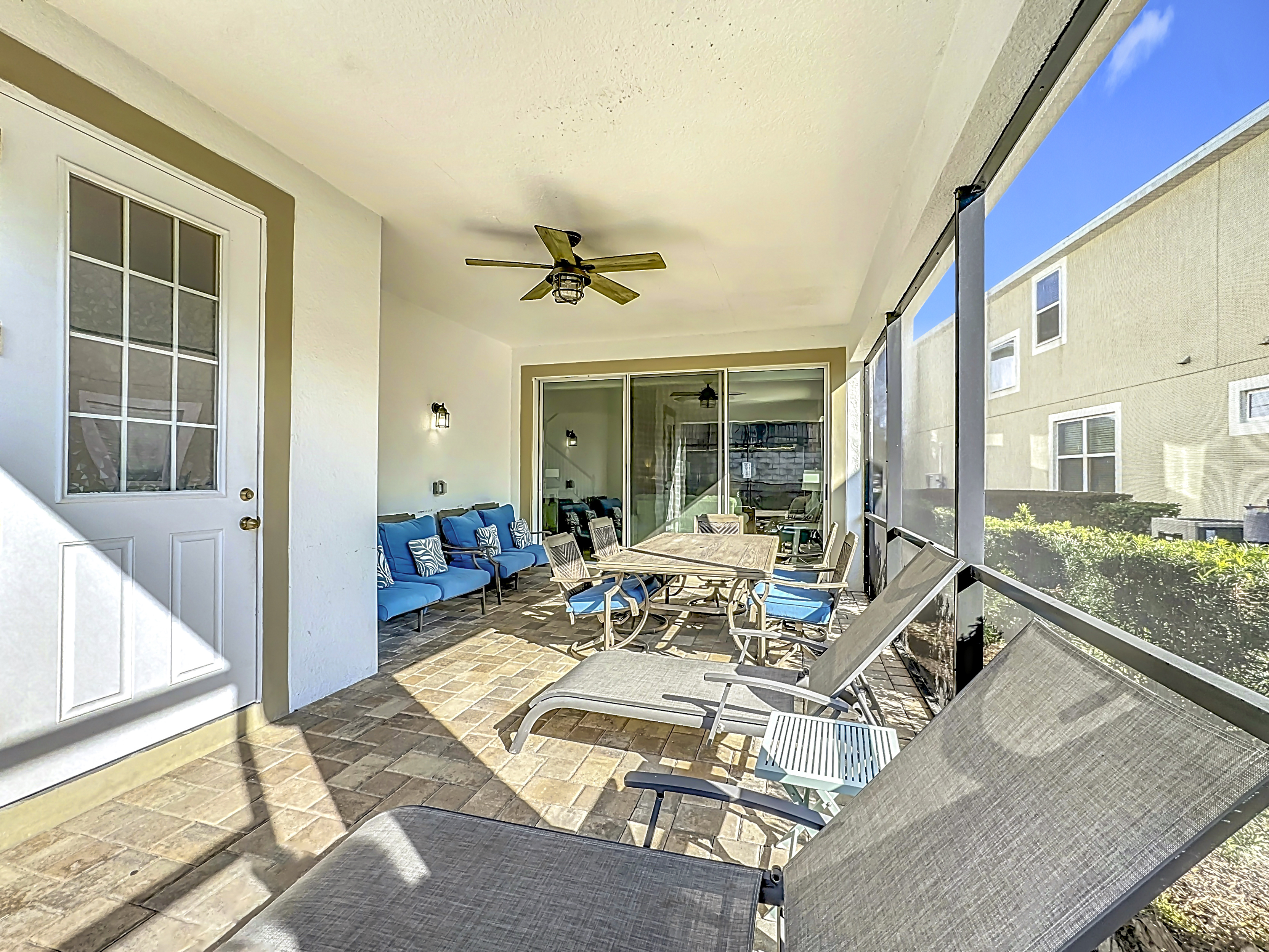 Fully FurnishedHousing | Resort Amenities photo 3