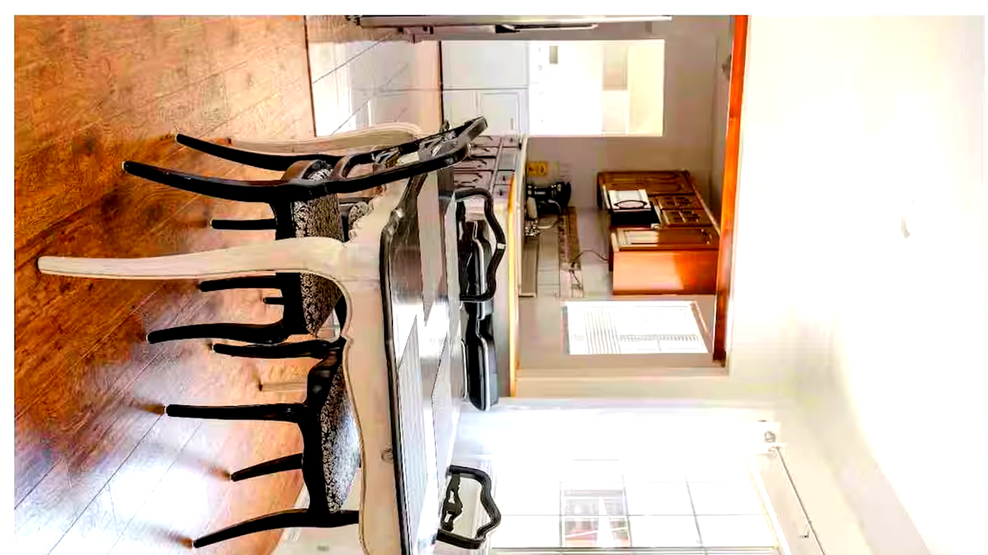 Mid City 1 Bedroom w Den Private LA Home w Garden! photo 4