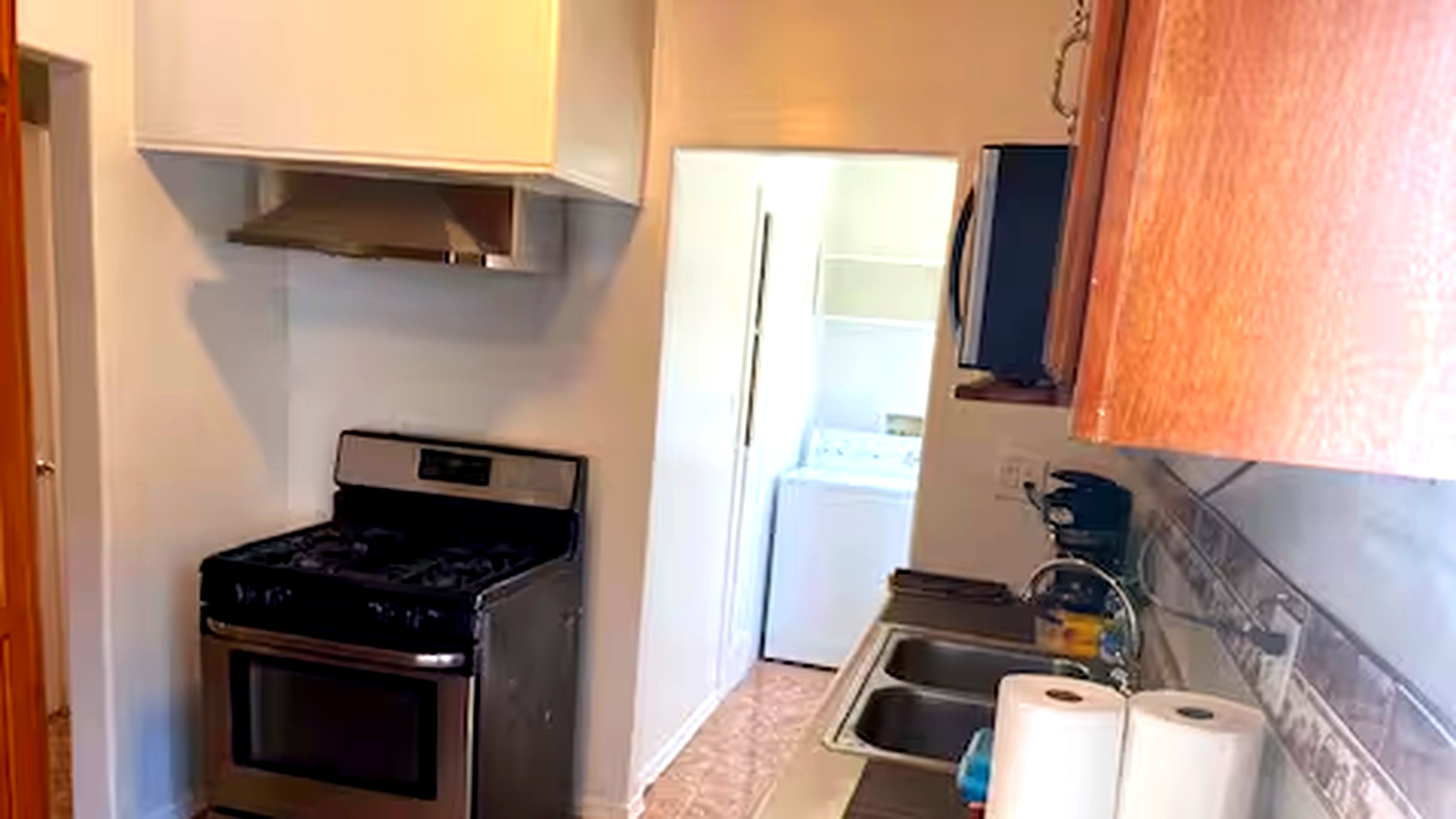 Mid City 1 Bedroom w Den Private LA Home w Garden! photo 2