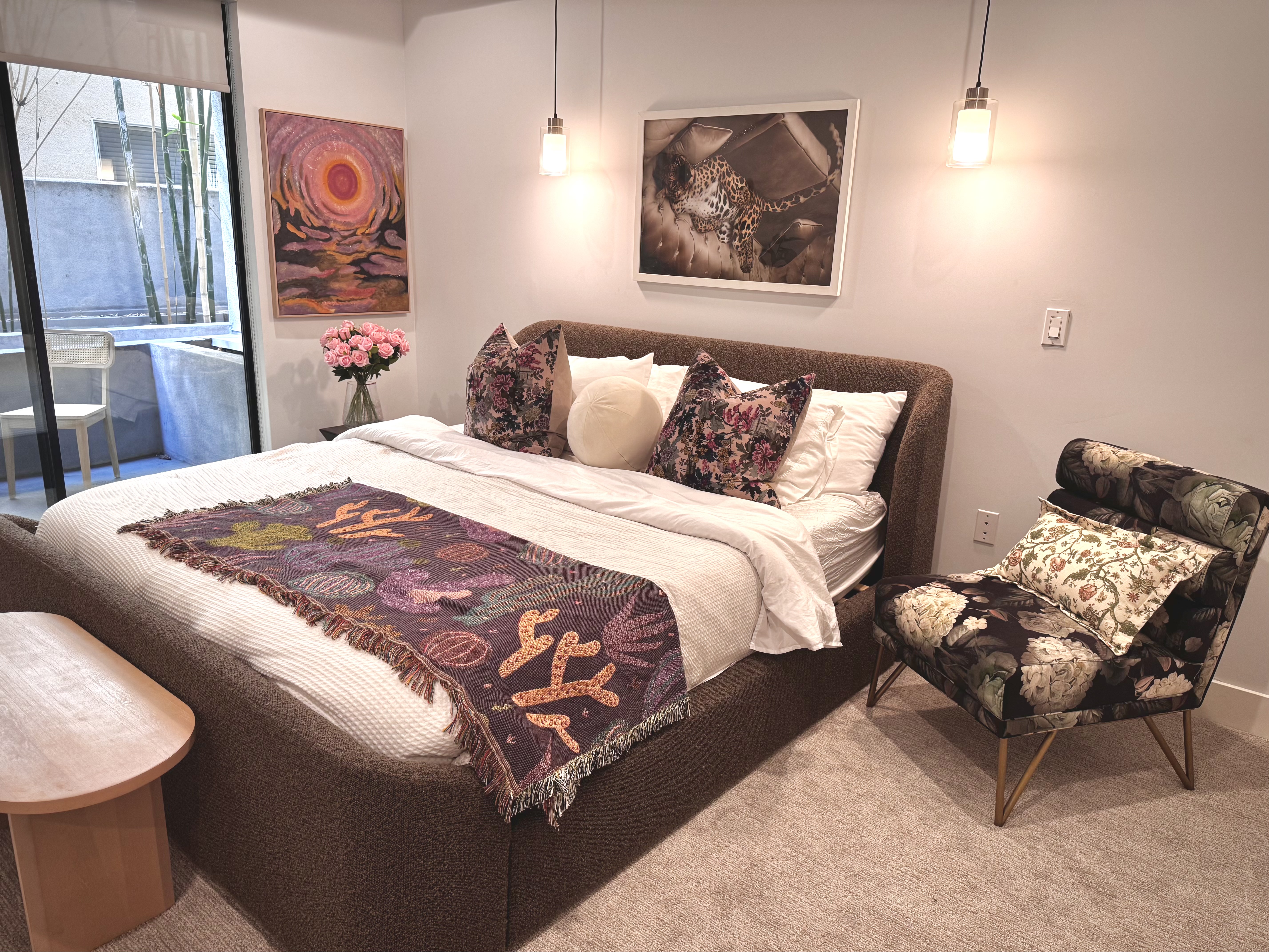 Vibrant and Sophisticated LA Residence photo 5