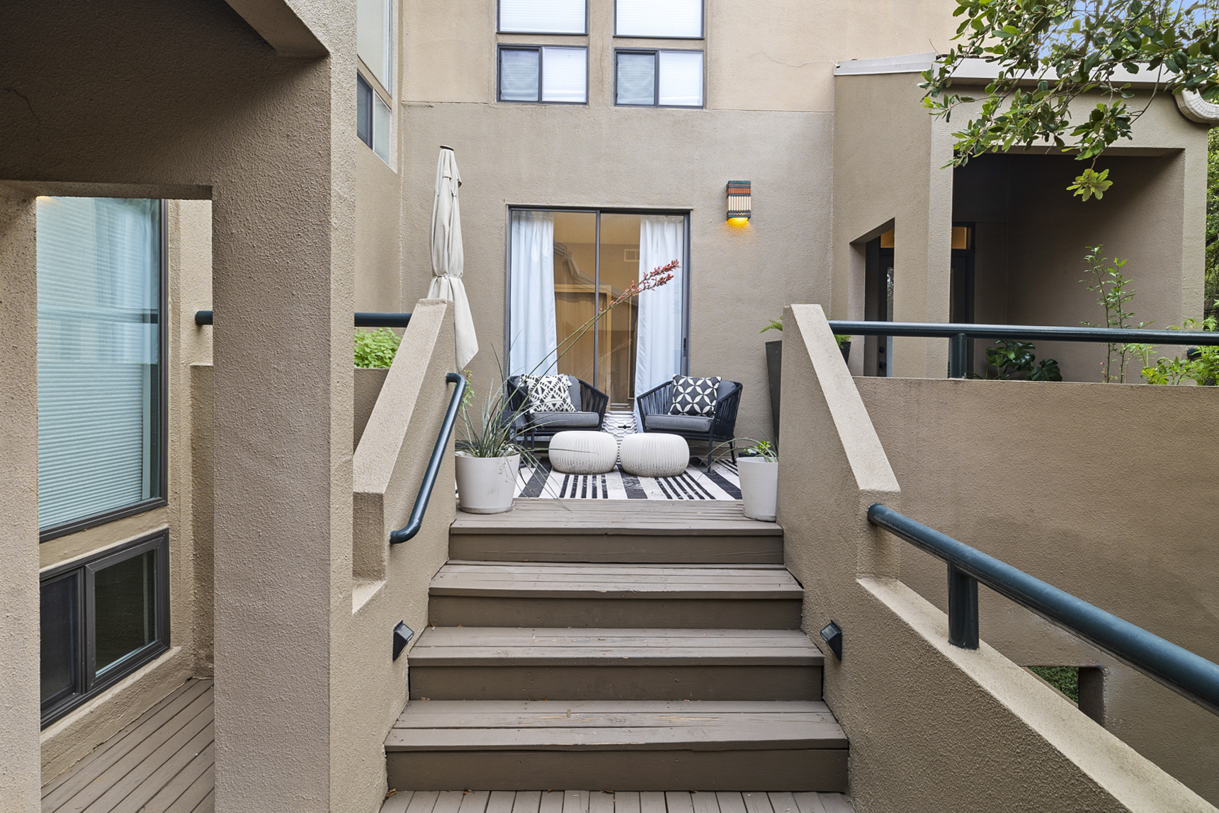 Treehouse  living by Downtown & Zilker Park photo 3