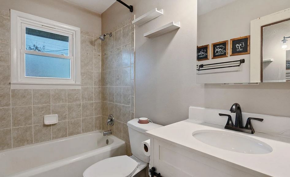 2Bed 1bath Spokane Home photo 4