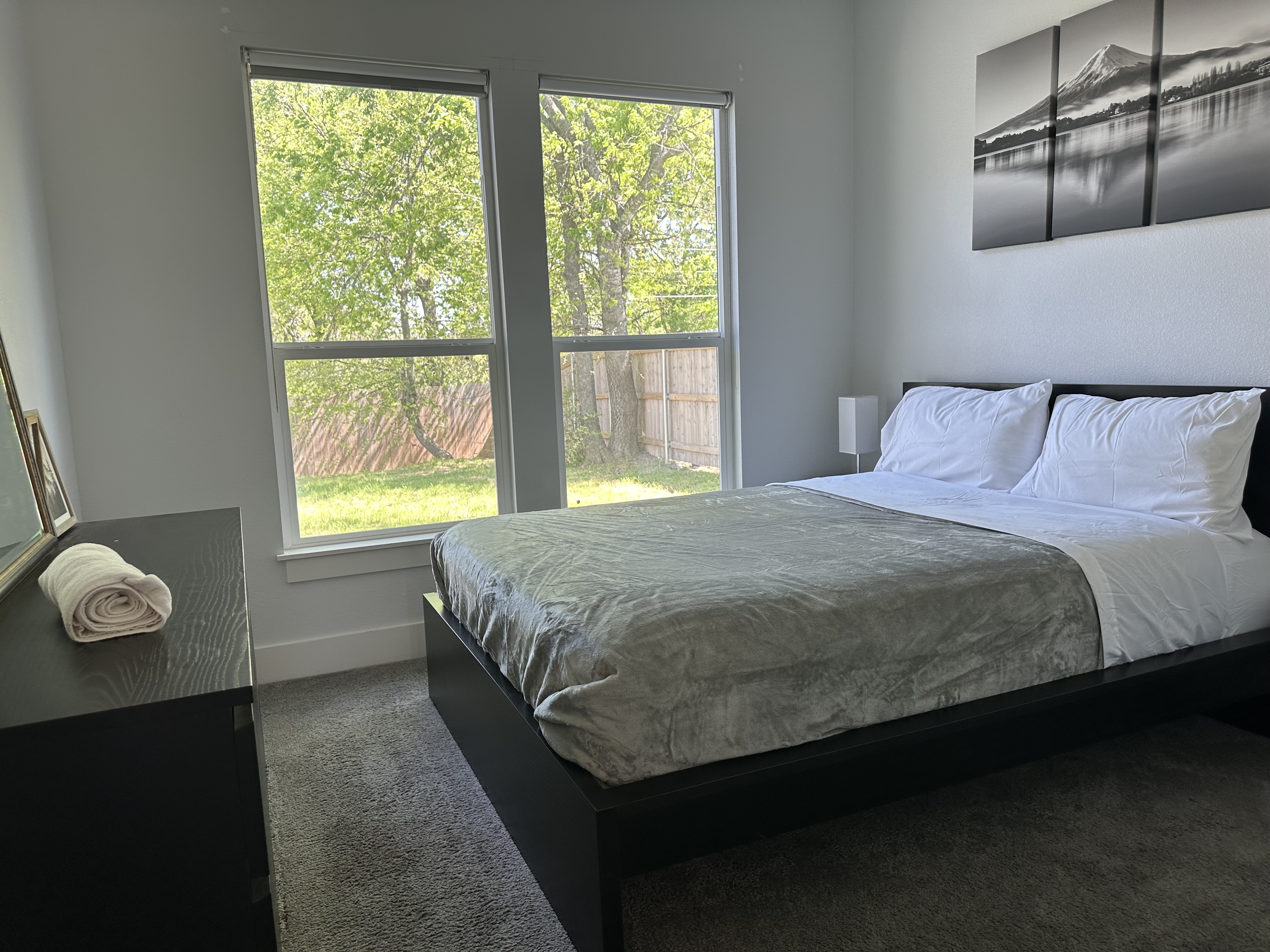 Fully furnished 4/2/2 house  near downtown  photo 4