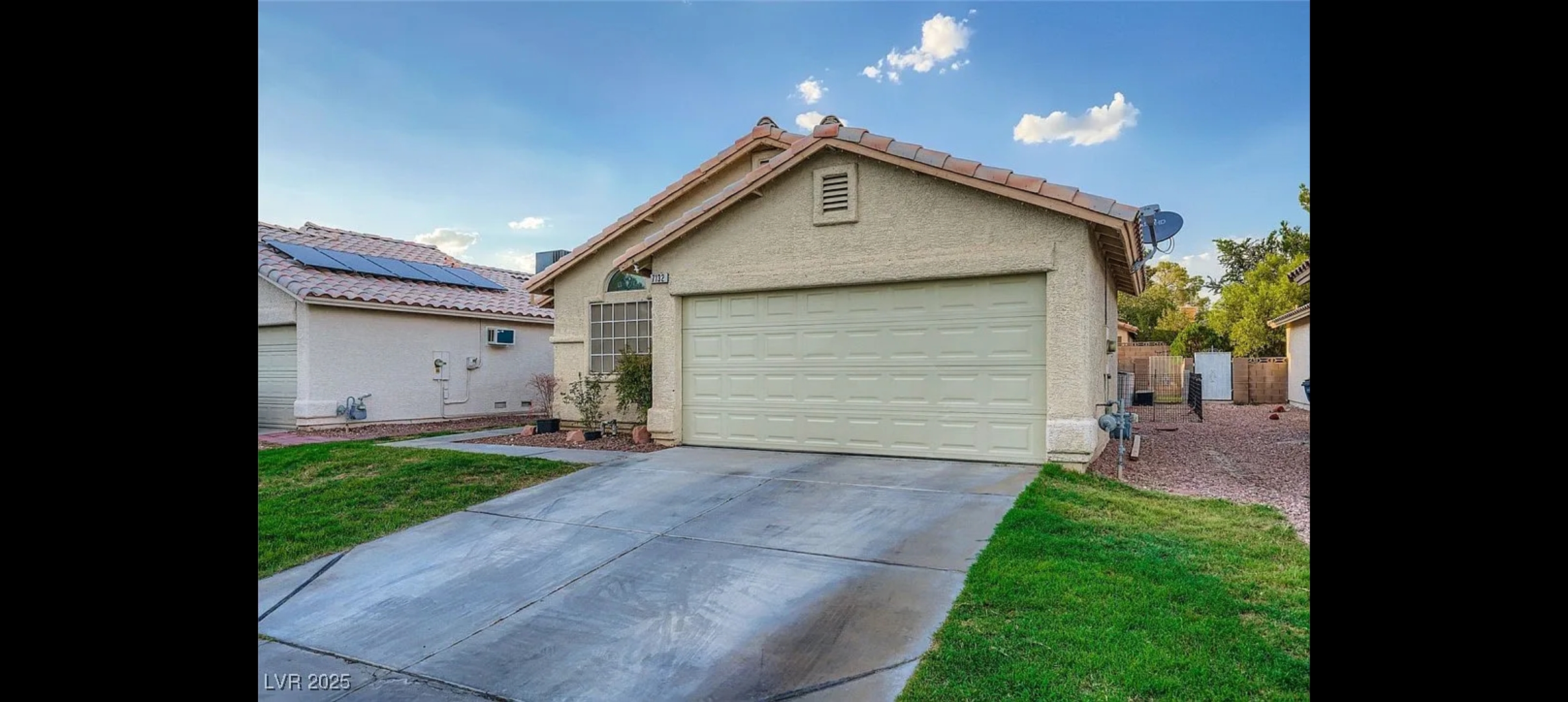 Single story home in great location  photo 2