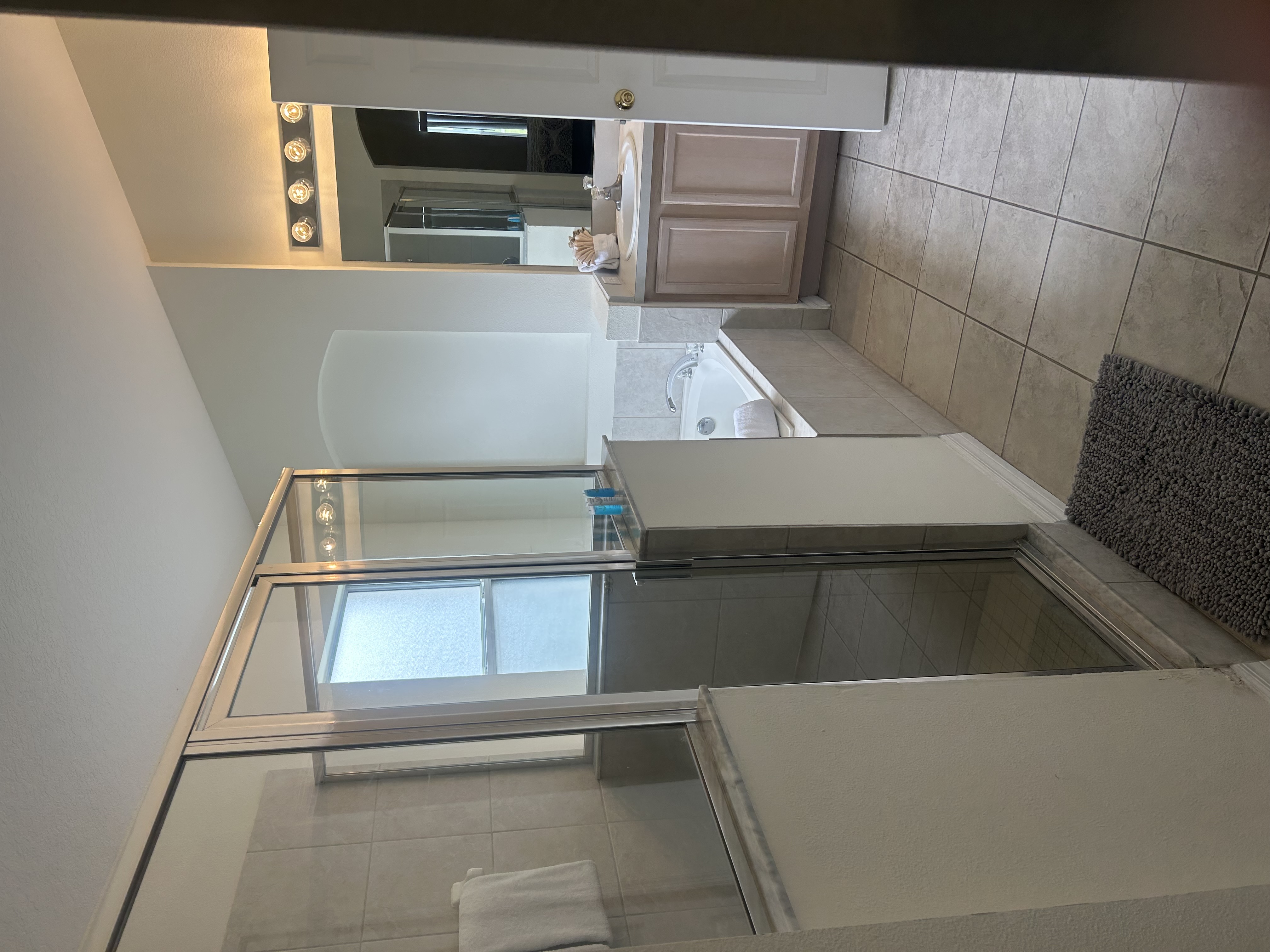 Ideal for Corporate, Relocation & Extended Stays photo 3