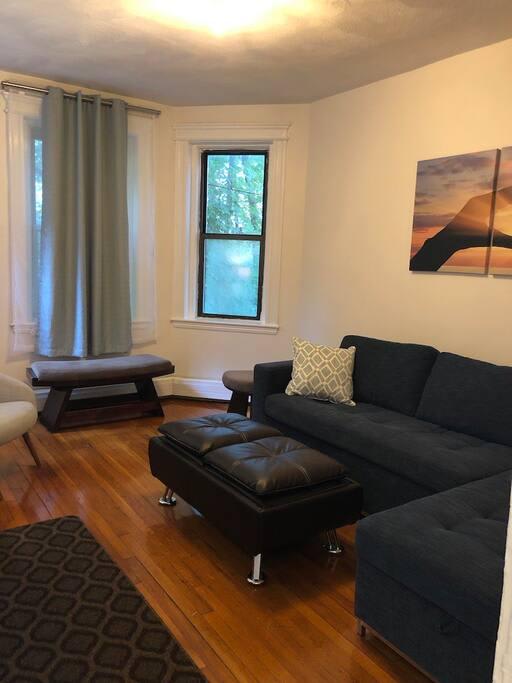 The Strathmore 15 | 1BR 1B w/AC | Private photo 3