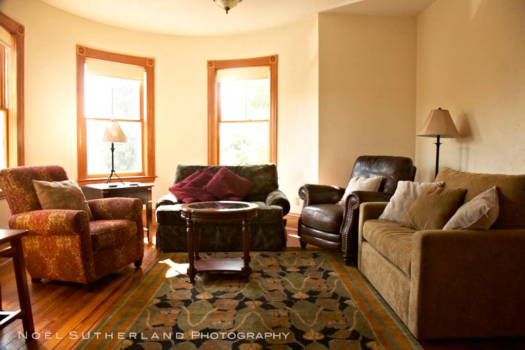 The Roseclair ~ Bedroom 2 | w/AC & W/D photo 2