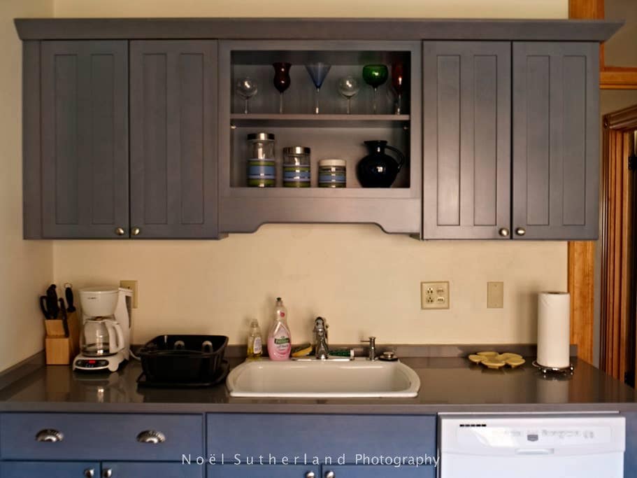 The Roseclair ~ Bedroom 2 | w/AC & W/D photo 4