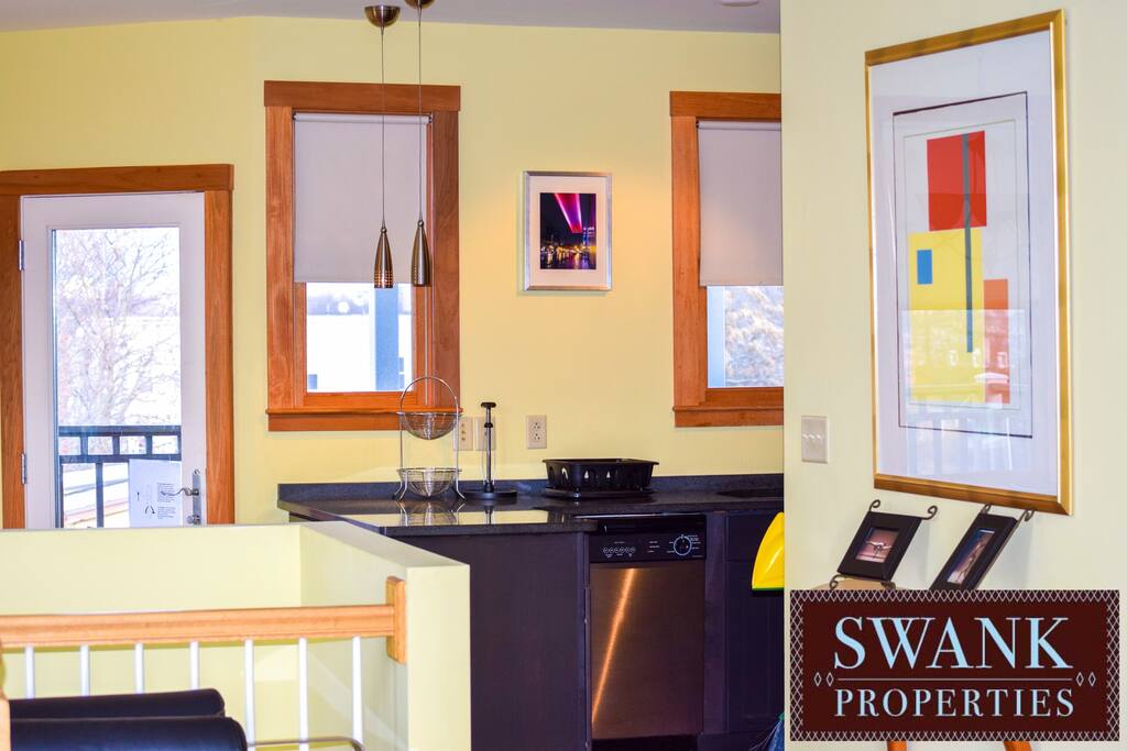 The Penthouse ~ Private Apt | 2BR w/AC & WD photo 5