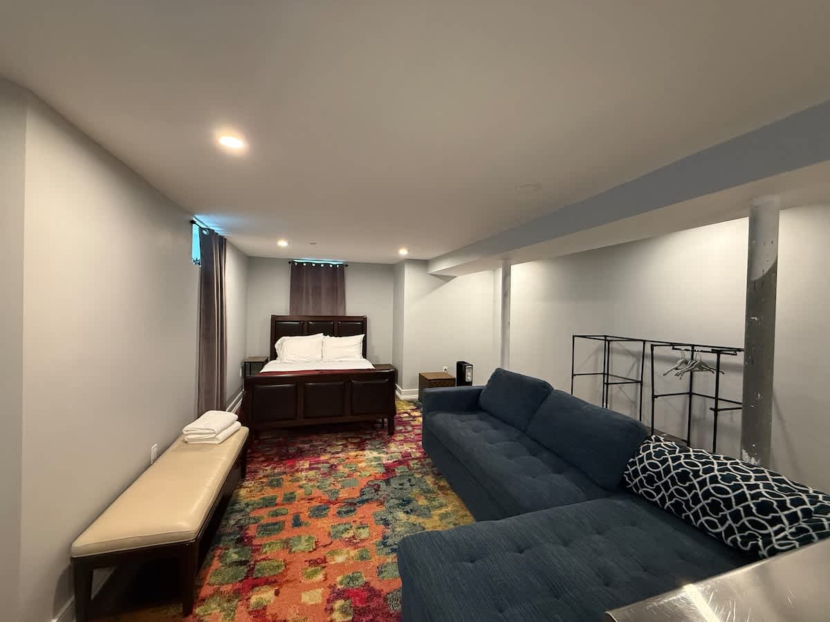 The Sumner Redline ~ Private Suite | W/D! photo 2
