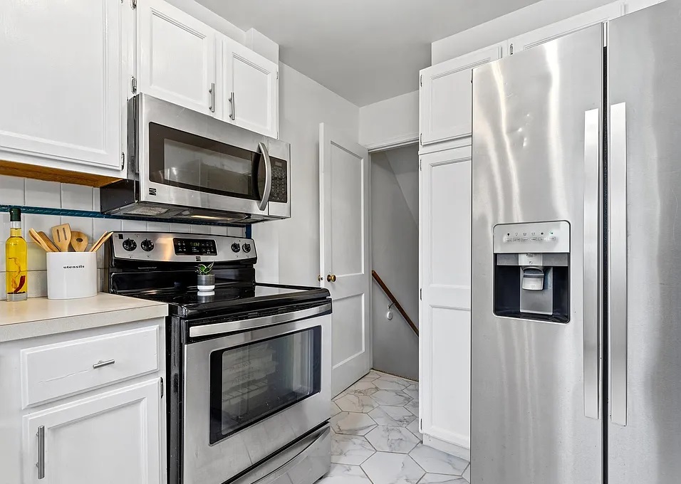 Great 2 bedrooms 1,319 sqft home photo 2