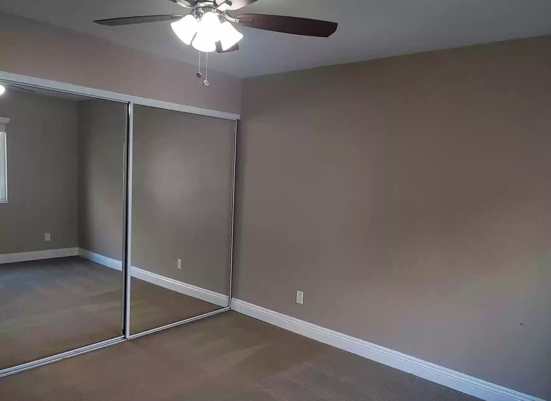 Amazing 1 bedroom home available photo 2