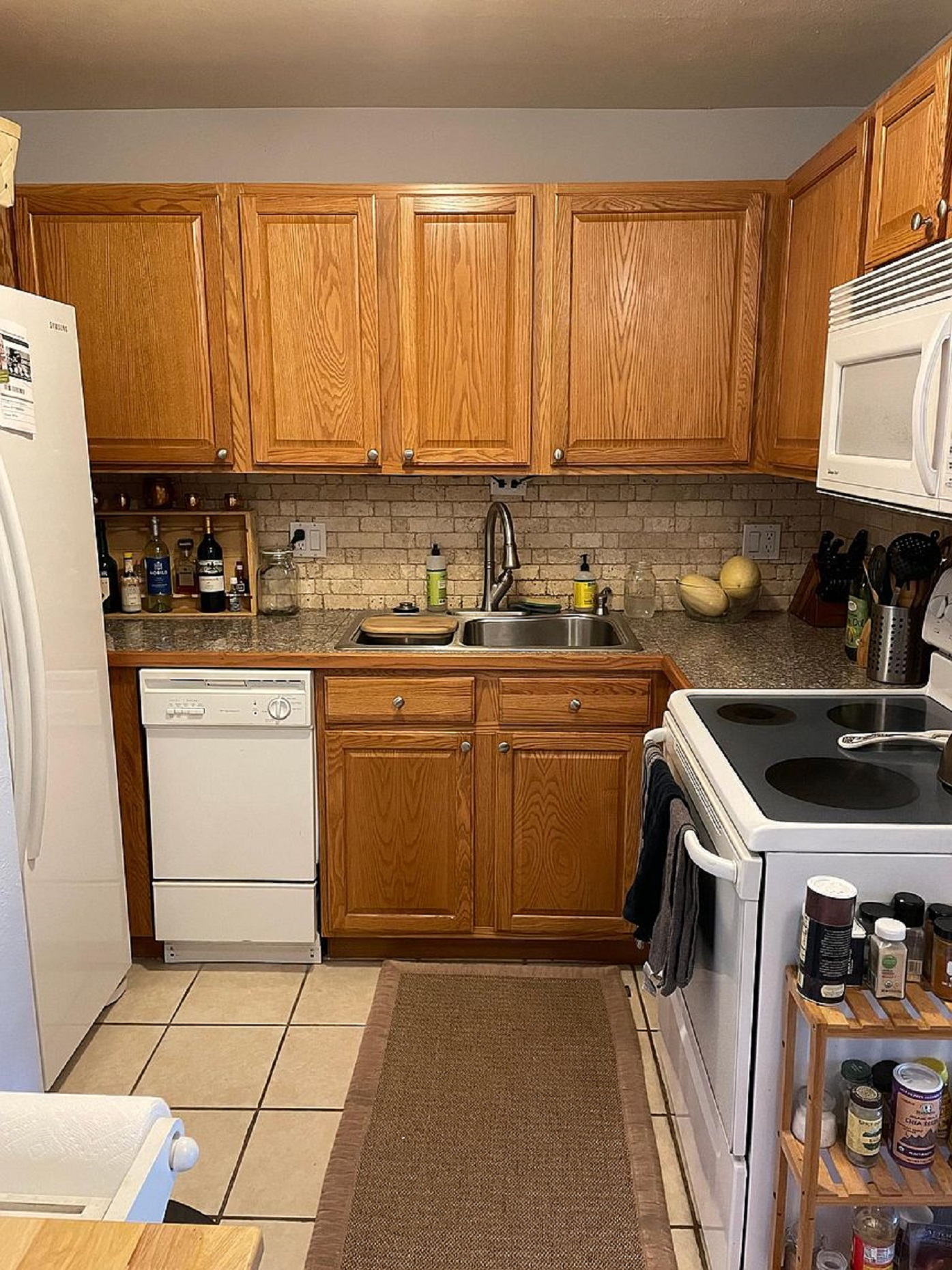Available now this well maintained 2 bedroom, 1 ba photo 5