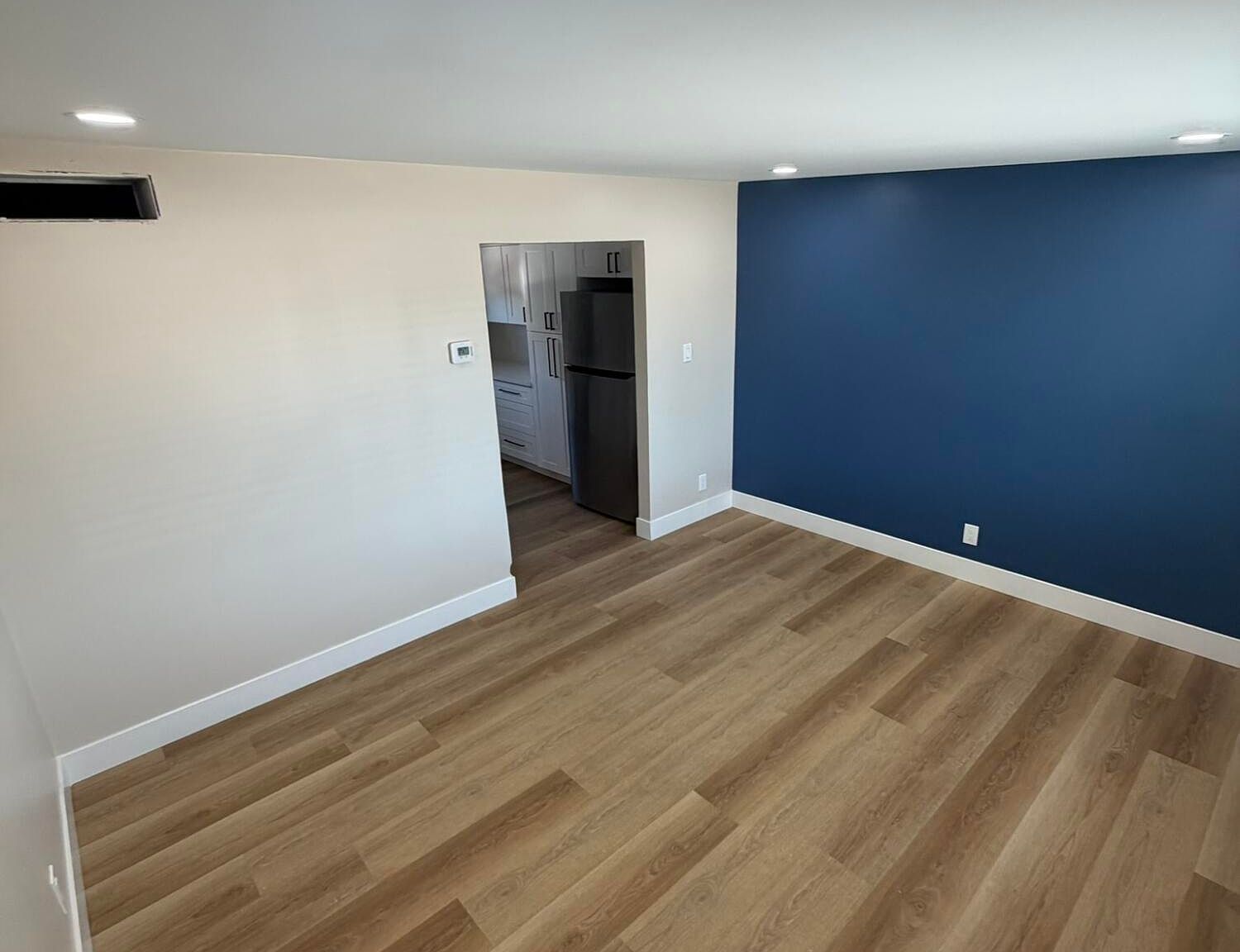 Beautifully renovated 2-bedroom, 1-bath unit photo 4