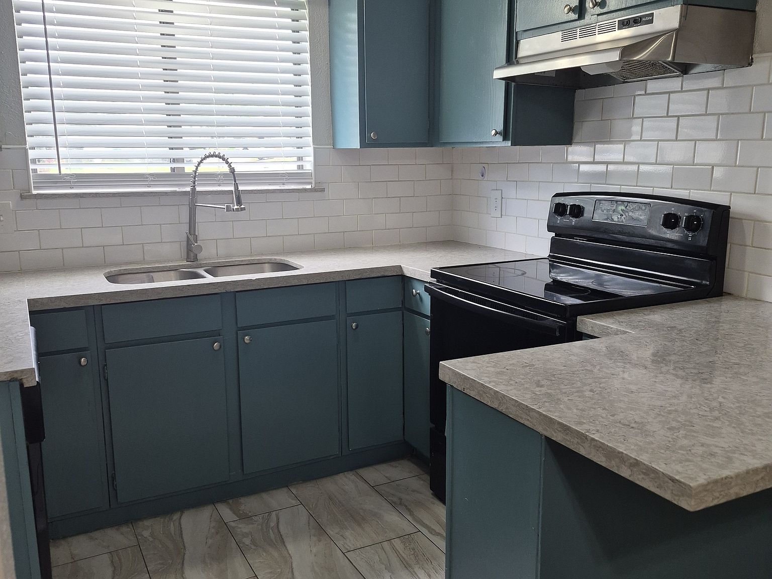 Great duplex with 2bd is North Arlington photo 5