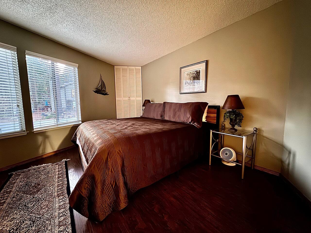 First Fairway Condo · Walk to Golf & Lake photo 4