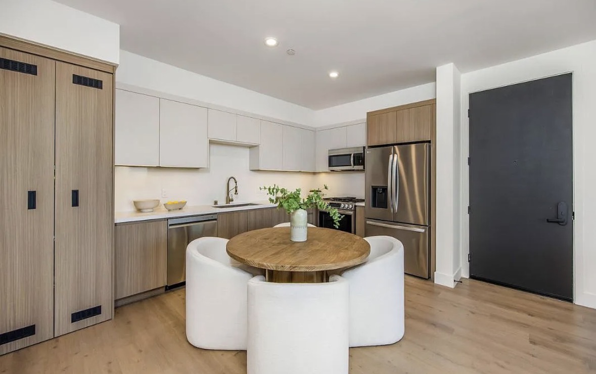 Charming Apartment photo 5