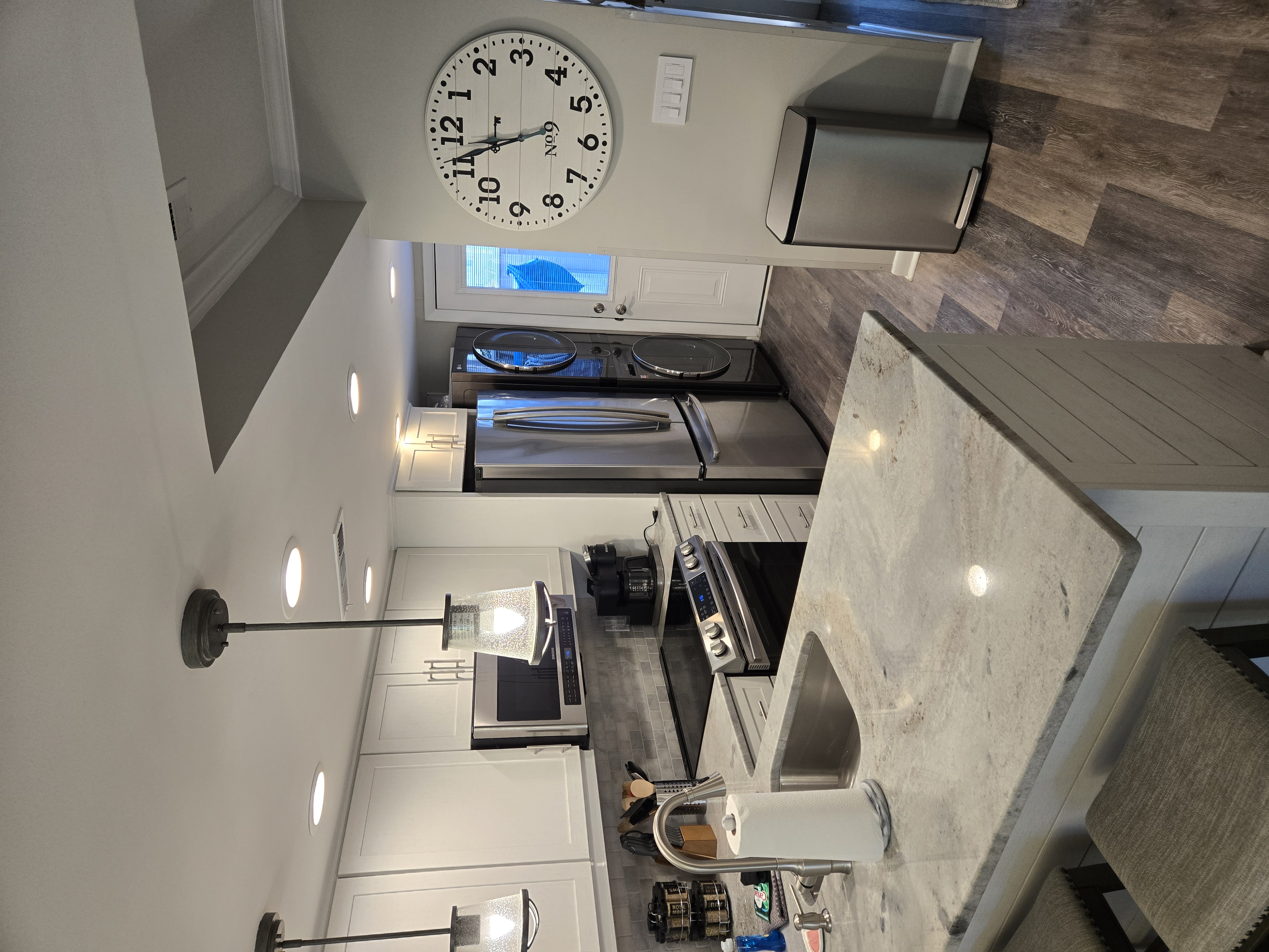 Hilton Head 2 bdm, King Bed Beach Across Street  photo 4
