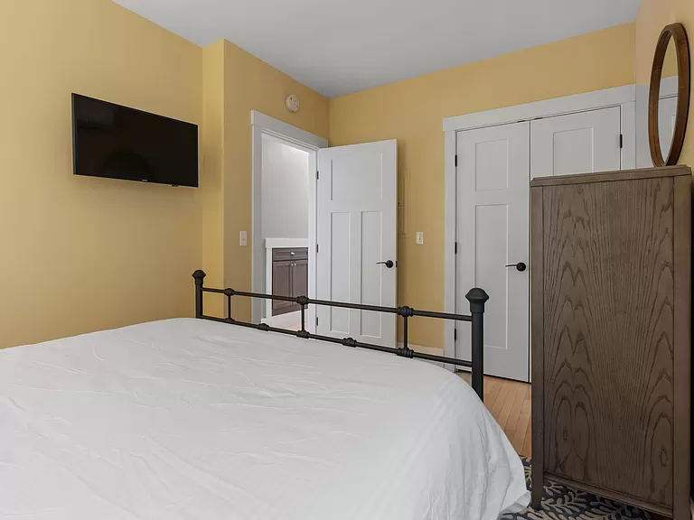 Ibedroom APT photo 2