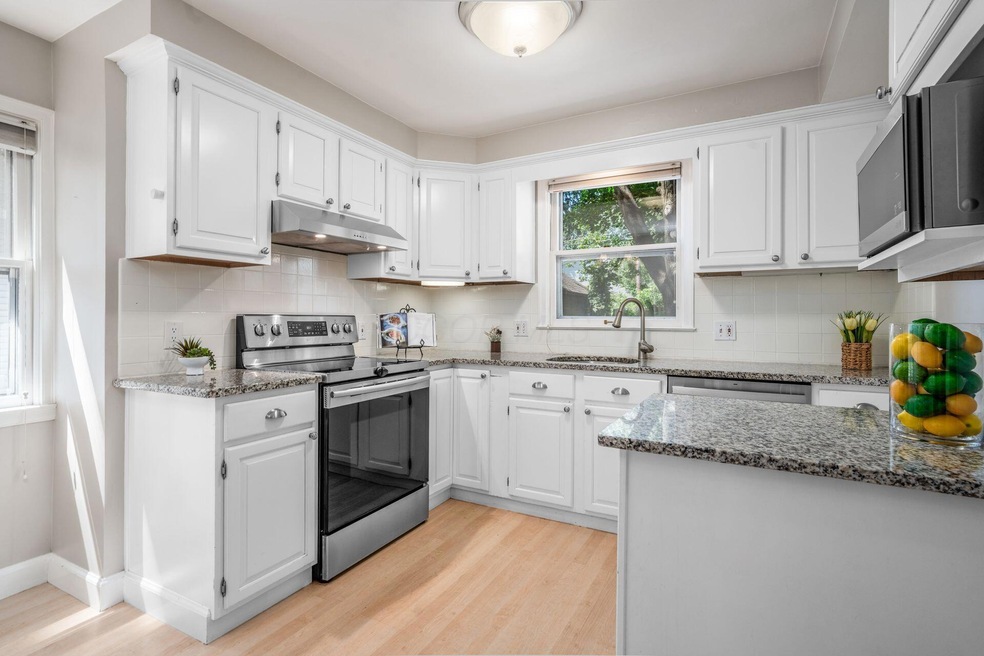 Beautiful Home For Rent photo 3