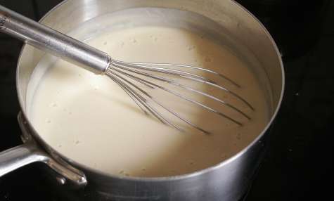Une Bechamel