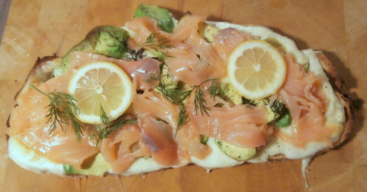 Bruschetta mozzarella, avocat, saumon fumé et aneth , Recette par My Culinary Curriculum
