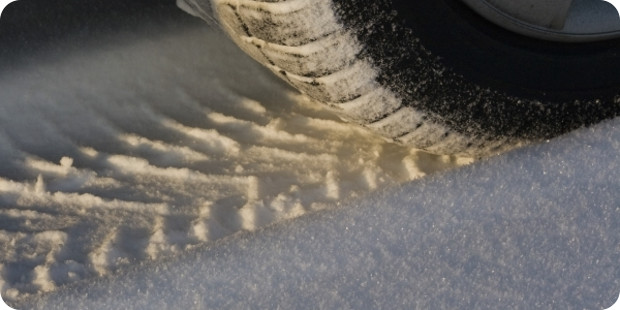 Autofahren im Winter – Was gilt es zu beachten? Autofahren im Winter – Was gilt es zu beachten?