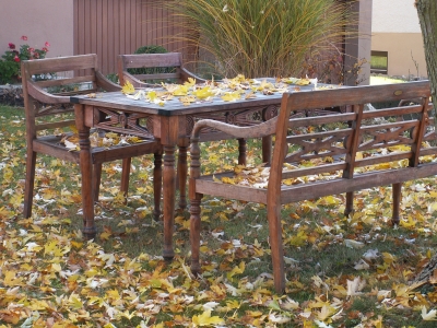 Teakholz Gartentisch sdatec.com