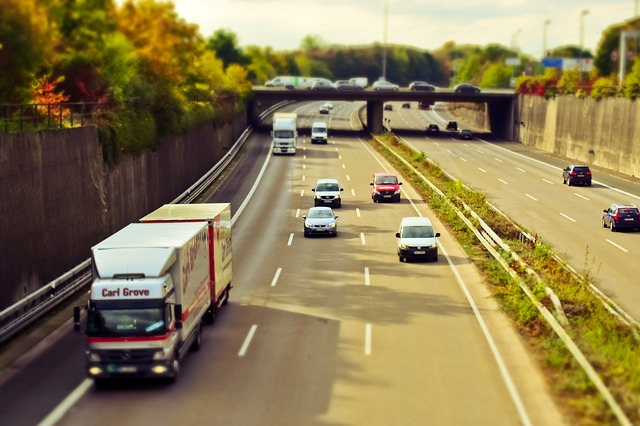 Autofahrer müssen unter anderem mit höheren Kosten für die HU rechnen.