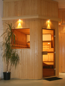 Saunen gibt es in verschiedenen Größen, daher gibt es für fast jede Wohnung oder jedes Haus die richtige Sauna
