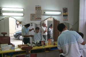 Eines der Mitglieder der Innung der Friseure